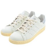 adidas スニーカー