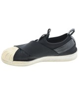 adidas（アディダス）スニーカー 黒 サイズ:22.5cm レディース/2200682266048