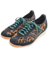 adidas スニーカー