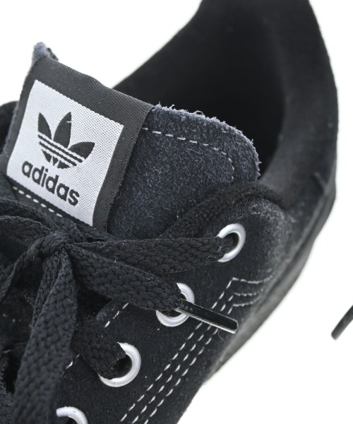 adidas（アディダス）スニーカー 黒 サイズ:28cm メンズ/2200680890078