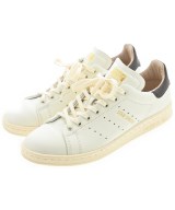 adidas スニーカー