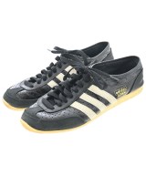 adidas スニーカー
