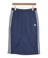 adidas ひざ丈スカート