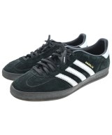 adidas スニーカー