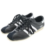 adidas スニーカー