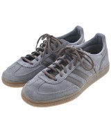 adidas スニーカー
