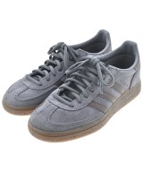 adidas スニーカー