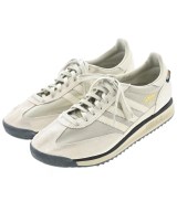 adidas スニーカー