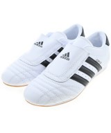 adidas スニーカー