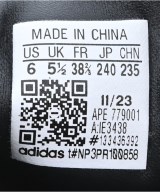 adidas（アディダス）スニーカー 黒 サイズ:24cm レディース/2200685181263