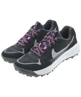 NIKE ACG スニーカー