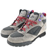 NIKE ACG スニーカー