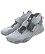 NIKE ACG スニーカー