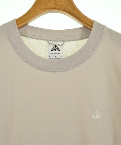 NIKE ACG（ナイキ　エーシージー）Tシャツ・カットソー ベージュ サイズ:M レディース/2200714834023