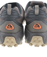 NIKE ACG（ナイキ　エーシージー）スニーカー 茶 サイズ:28.5cm メンズ/2200708781012