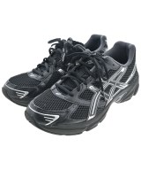 asics スニーカー