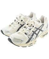 asics スニーカー