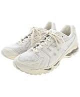 asics スニーカー
