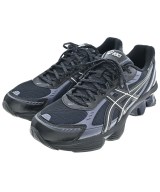 asics スニーカー