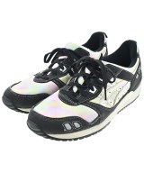asics スニーカー