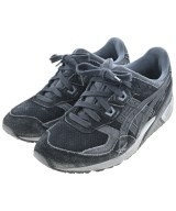 asics スニーカー
