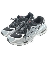 asics スニーカー