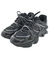 asics スニーカー
