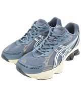 asics スニーカー