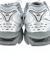 asics（アシックス）スニーカー グレー サイズ:24.5cm レディース/2200711023406