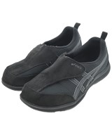 asics スニーカー