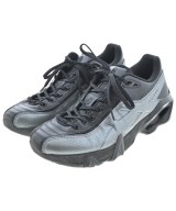 asics スニーカー