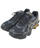 asics スニーカー
