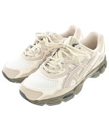 asics スニーカー