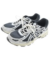 asics スニーカー