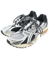 asics スニーカー