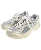 New Balance スニーカー