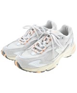 New Balance スニーカー