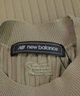 New Balance（ニューバランス）ニット・セーター ベージュ サイズ:ONE レディース/2200614672053