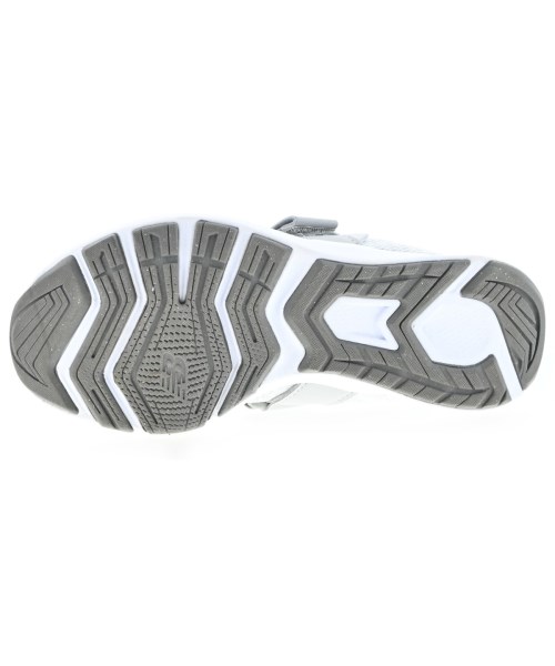 New Balance（ニューバランス）スニーカー シルバー サイズ:24cm レディース/2200607677133