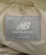 New Balance（ニューバランス）ダウンジャケット/ダウンベスト ベージュ サイズ:L メンズ/2200619139018