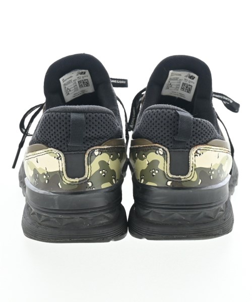 New Balance（ニューバランス）スニーカー カーキ サイズ:26cm メンズ/2200605120150