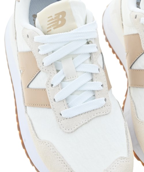 New Balance（ニューバランス）スニーカー ベージュ サイズ:23cm レディース/2200670962099