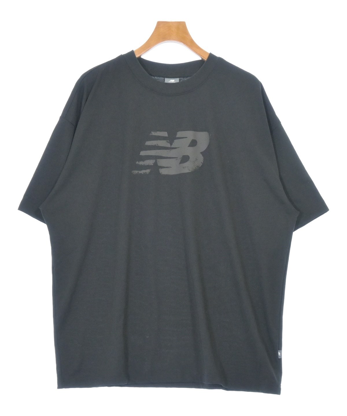New Balance 黒 シャツ サイズ6 美品 New Balance（ニューバランス）Tシャツ・カットソー 黒 サイズ:XXL