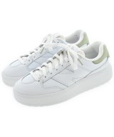 New Balance スニーカー