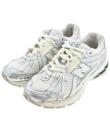 New Balance スニーカー