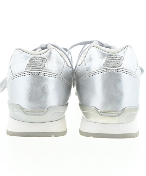 New Balance（ニューバランス）スニーカー シルバー サイズ:24cm レディース/2200720851472