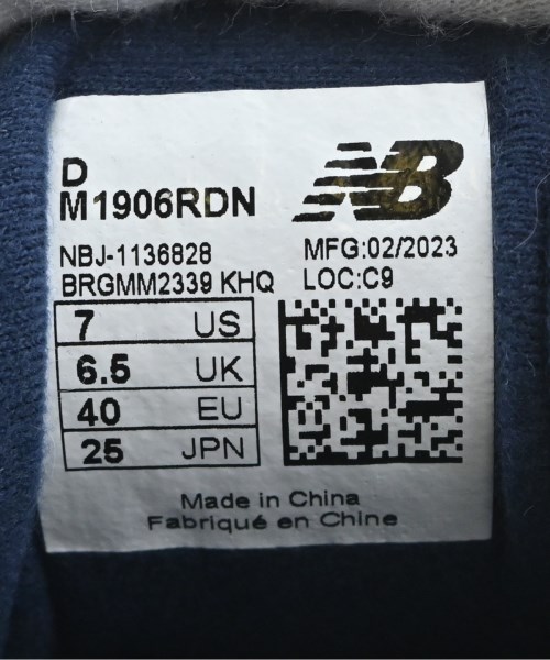 New Balance（ニューバランス）スニーカー 紺 サイズ:25cm メンズ/2200726862076