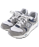 New Balance スニーカー