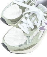 New Balance（ニューバランス）スニーカー カーキ サイズ:23.5cm レディース/2200680050175
