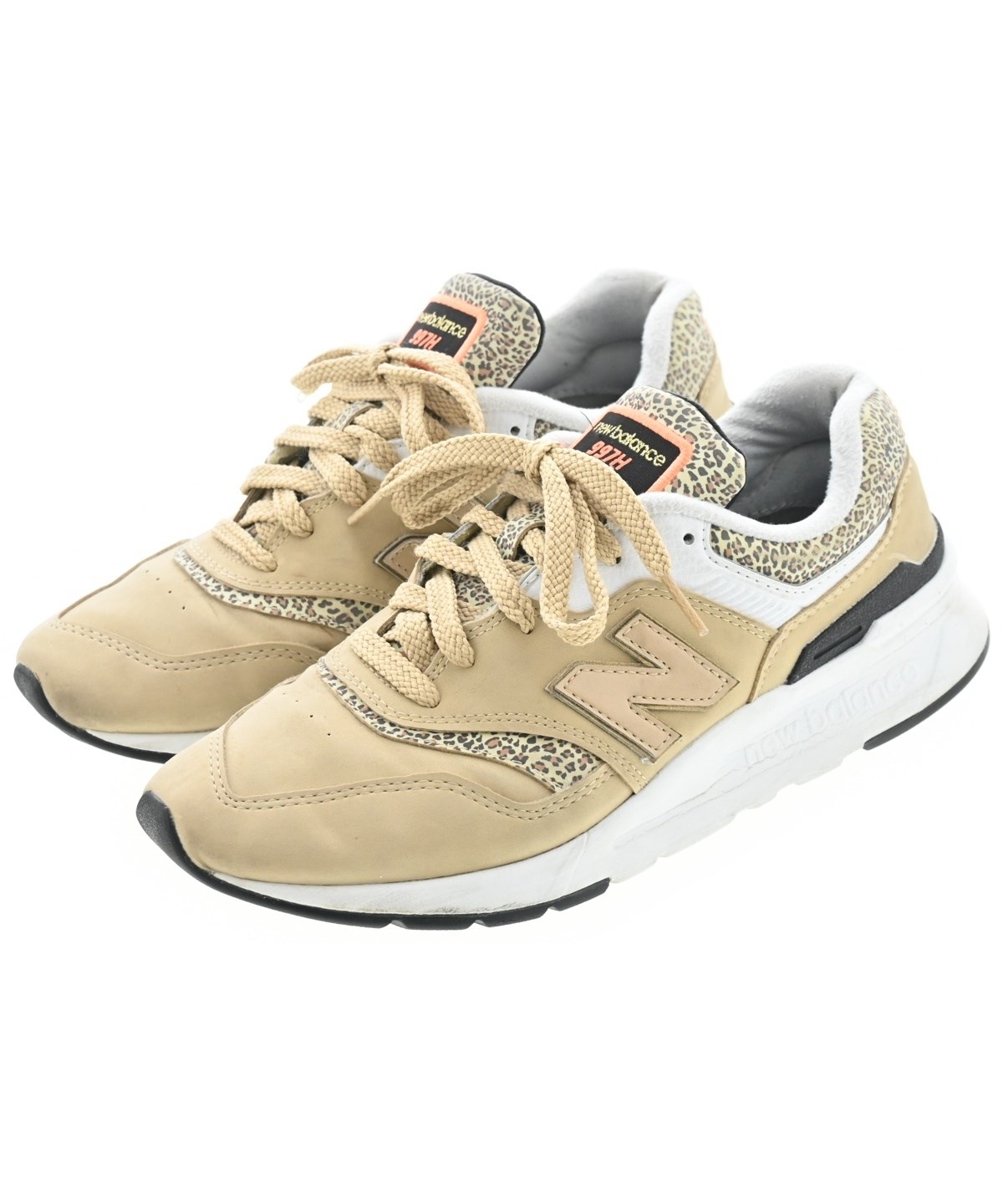 New Balance（ニューバランス）スニーカー ベージュ サイズ:24cm